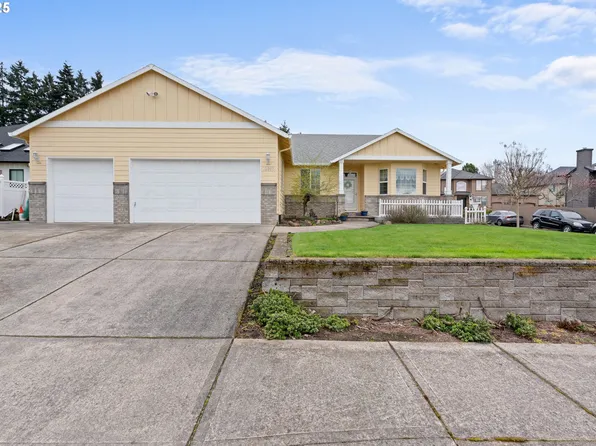 12993 SE Almond Ct, Clackamas, OR 97015