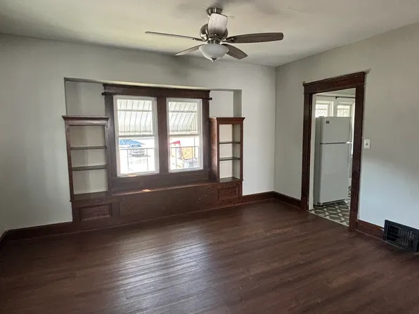 4264 W 49th St, Cleveland, OH 44144