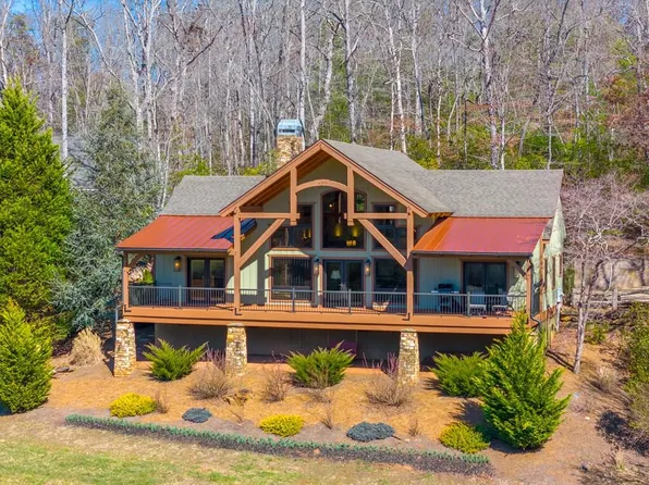 395 Cottage View Dr, Franklin, NC 28734