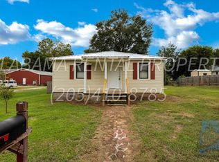 809 5th Pl, Sylacauga, AL 35150