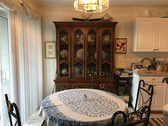 3rd image of 1318 37th St Unit 1406