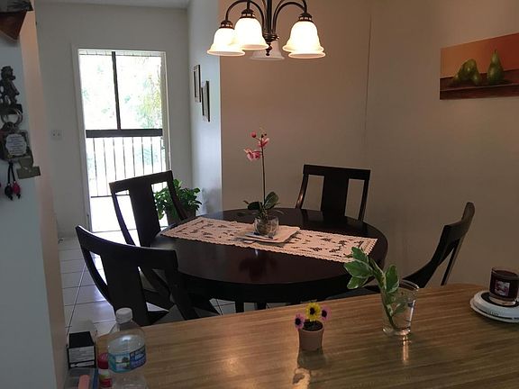 5th image of 402 Pine Glen Ln APT B-2