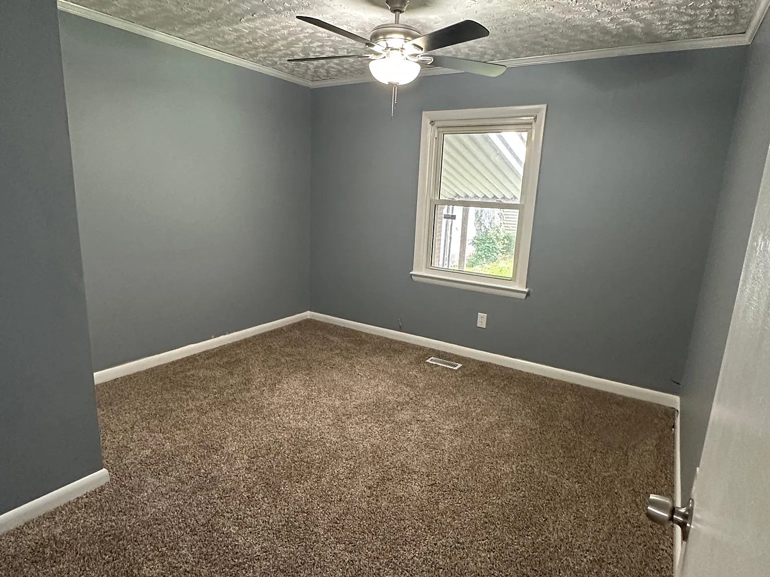 710 Fairland Ave — Photo 4