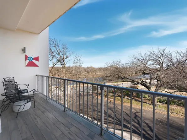 1401 W River Blvd APT 3A, Wichita, KS 67203