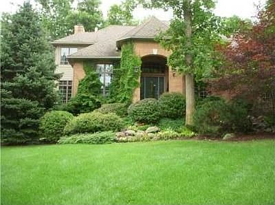 1st image of 2592 Oak Hills Dr