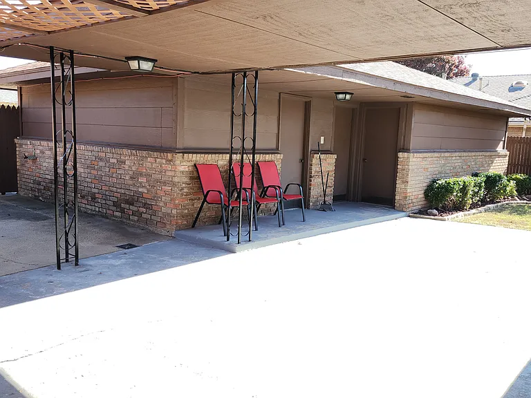 3318 Lanarc Dr — Photo 3