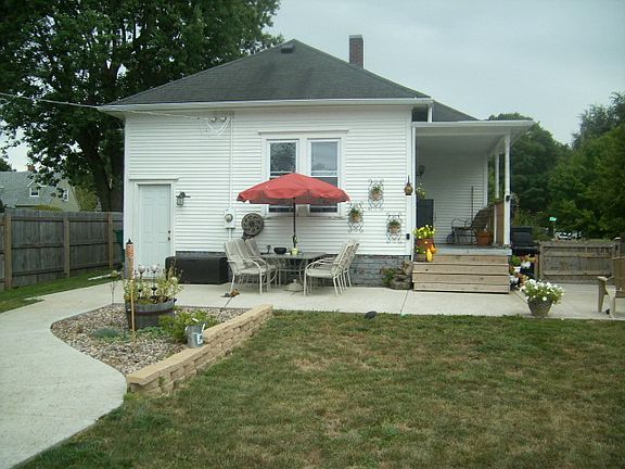 3rd image of 301 N Colorado Ave