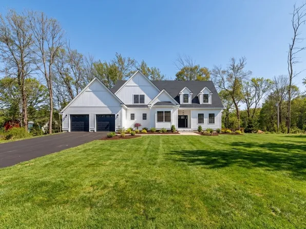 345 Central Tpke, Sutton, MA 01590