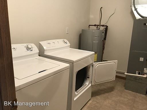 2nd image of 1117 Anthrop Dr APT 11