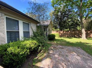 5411 Irvington Blvd, Houston, TX 77009
