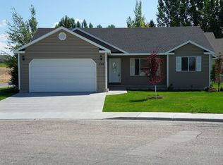 599 Hickory Pl, Idaho Falls, ID 83402