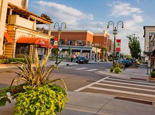 331 Wakefield Rd, Beavercreek, OH 45440