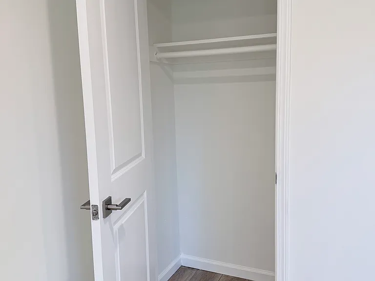 1612 S Bundy Dr #1 — Photo 9