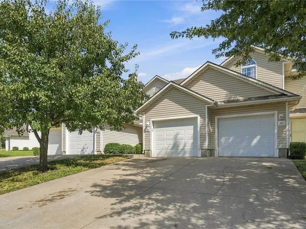 1315 SE Broadway Cir, Lees Summit, MO 64081
