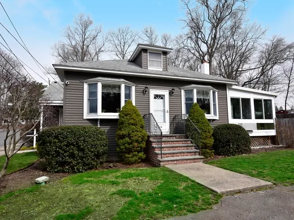 216 Fisher St, North Attleboro, MA 02760