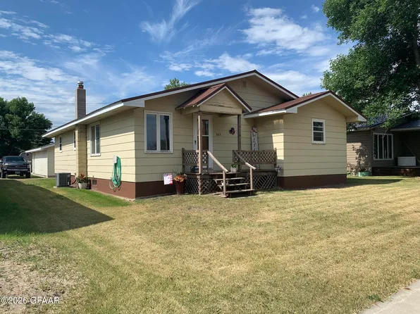 603 Delano Ave, Walhalla, ND 58282