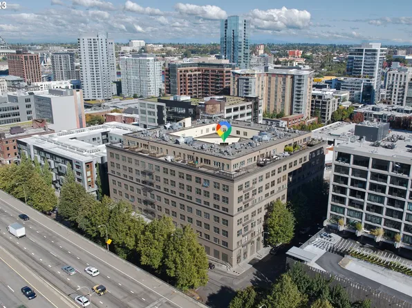1420 NW Lovejoy St APT 325, Portland, OR 97209