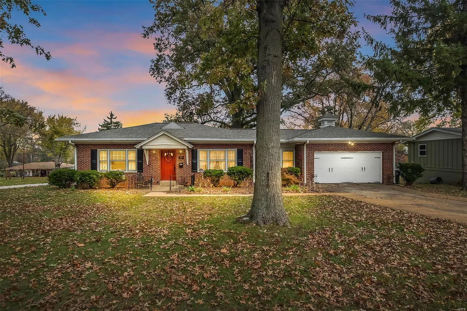 421 Utz Ln photo 1