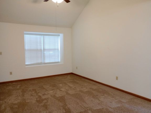 3rd image of 3546-3548 Prescott Dr