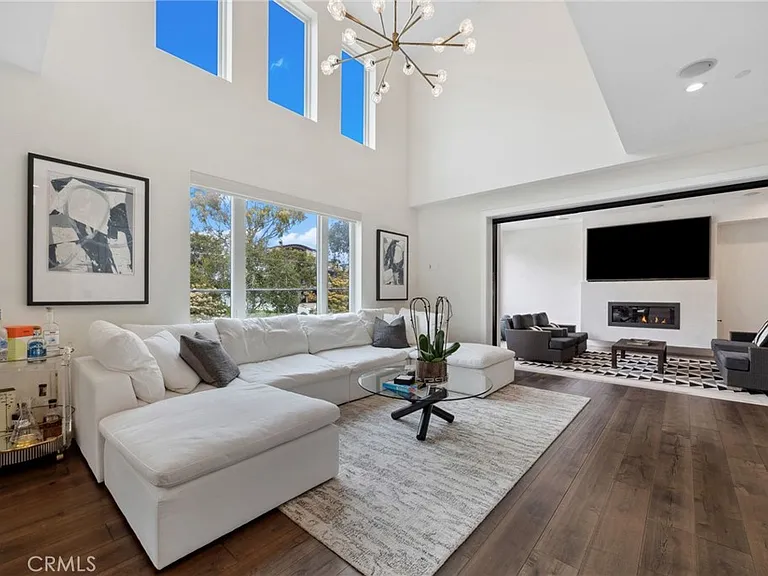 2801 Bayside Dr — Photo 9