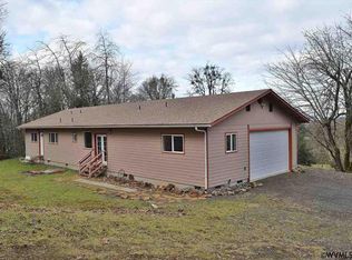 37960 Golden Valley Dr, Lebanon, OR 97355