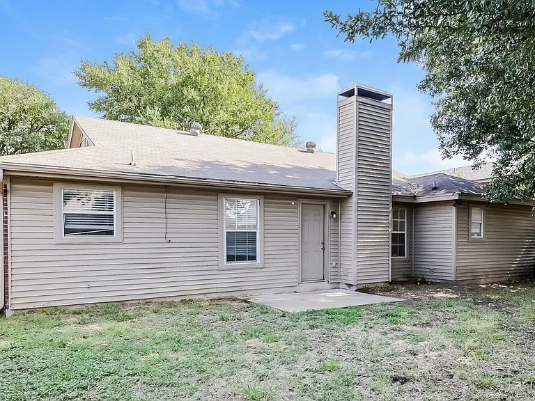 1104 Havenbrook Dr — Photo 16