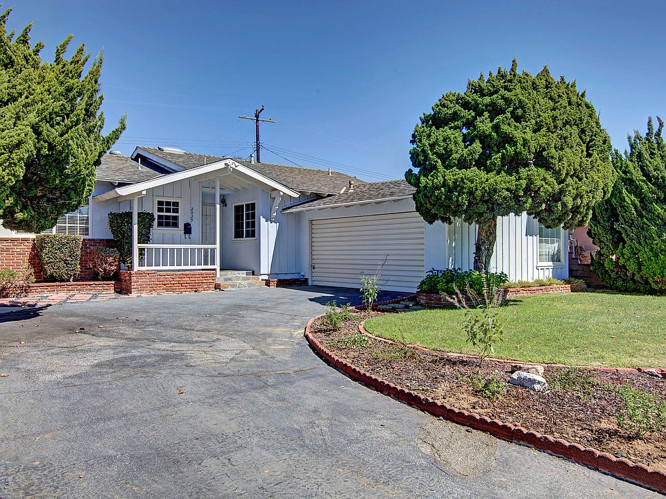 1st image of 2029 W 230th St