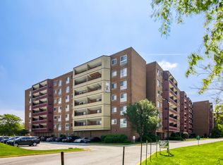 100 Park Ave APT 410, Calumet City, IL 60409