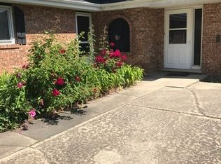 1234 W Meyer Dr, Addison, IL 60101