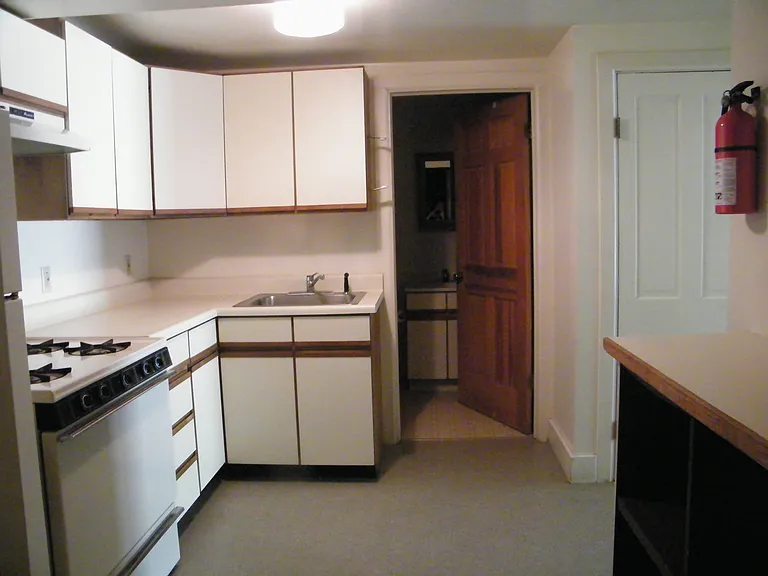 204 W Spencer St #1 — Photo 8