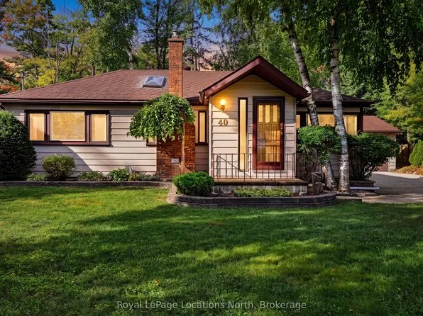 40 58th St S, Wasaga Beach, ON L9Z 1W6