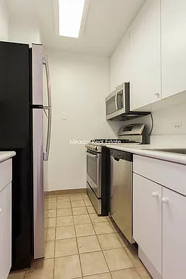 Rented by Mirador Real Estate | media 19