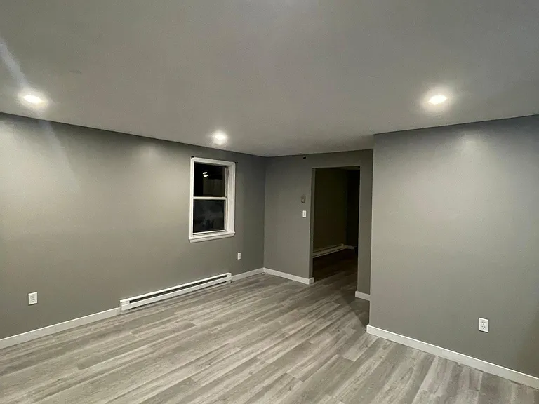 631 Charlton St — Photo 2