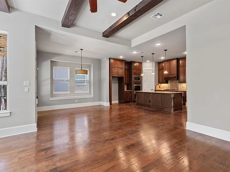 8417 Etienne Cv — Photo 9