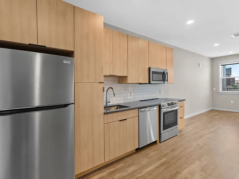 The Keystone Apartments — Photo 135