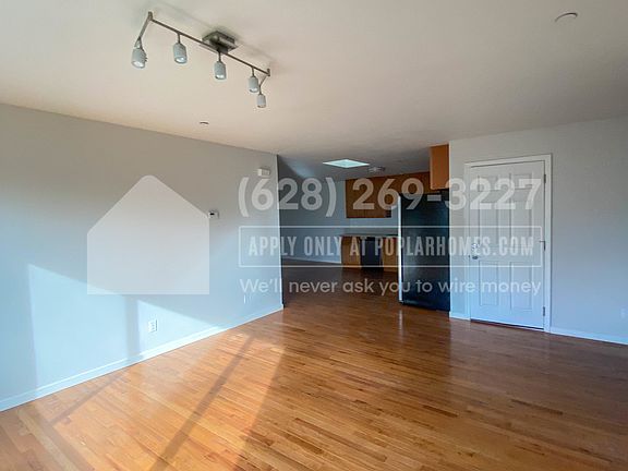 4th image of 2405 Westbay Ave #133