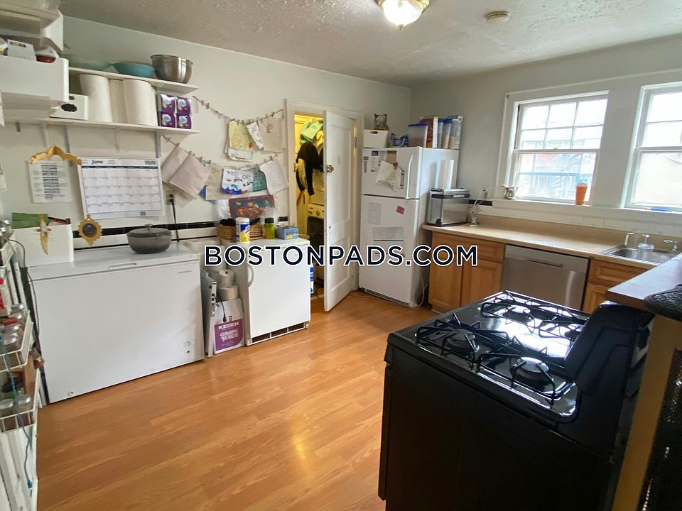 1st image of 41 Hatherly Rd #1