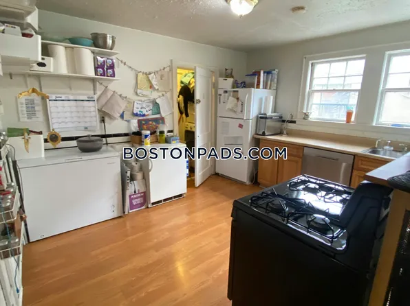 41 Hatherly Rd #1, Brighton, MA 02135