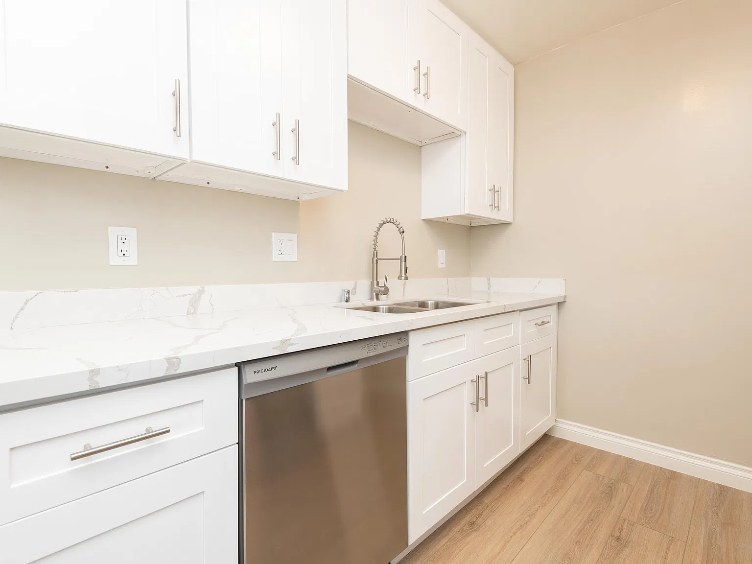 1 bed, 600 sqft, $2,450 — Photo 4