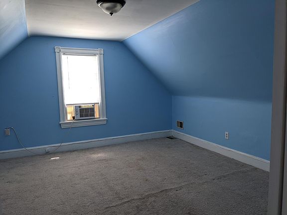 Upstairs Bedroom (1)