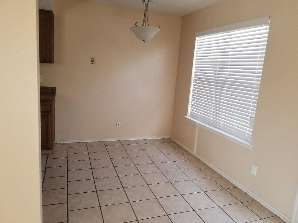 2nd image of 8812 Springmail Cir #B