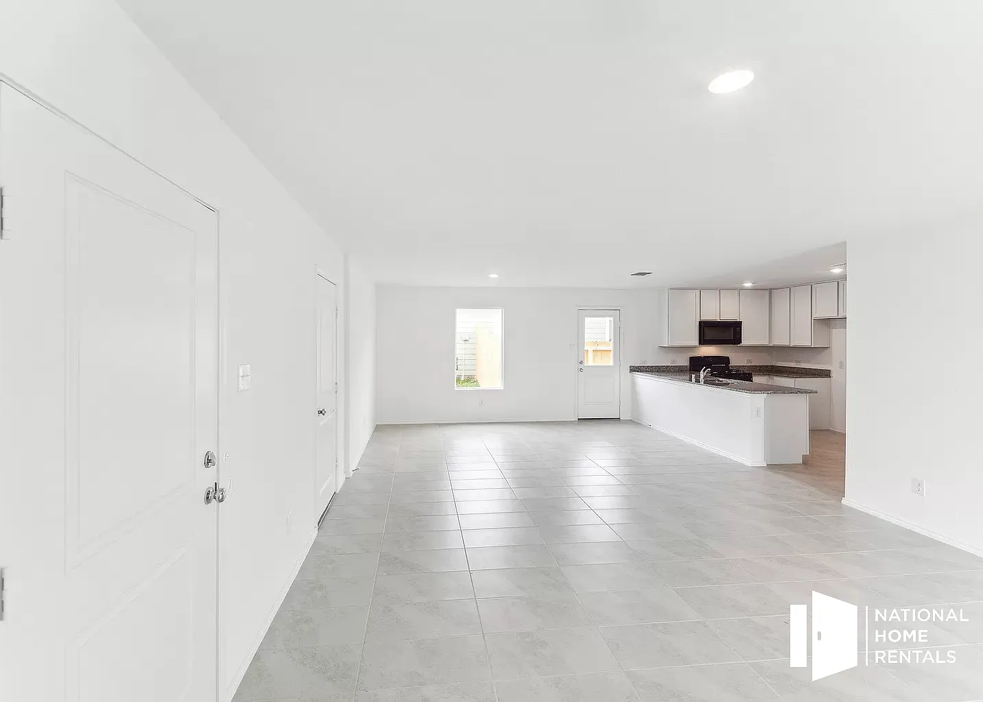 3 bed, 1440 sqft, $1,898 — Photo 3