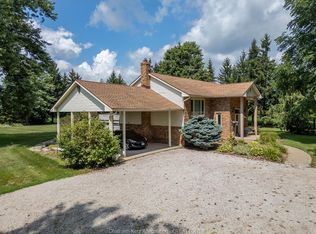 1627 Nelson St, Chatham Kent, ON N0P 2B0