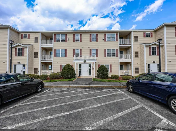 18 Crestview Circle #207, Londonderry, NH 03053