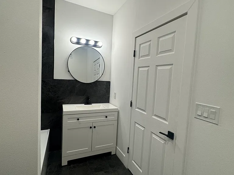348 Baynes St #1 — Photo 13