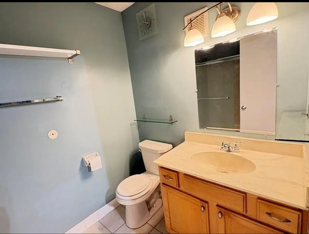 4110 Eagan Apt 221 — Photo 3