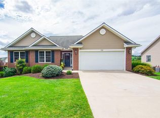 230 Rustic Ave, Broadway, VA 22815