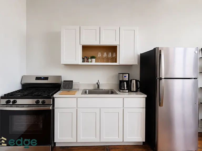 385 Troutman St #305 — Photo 3