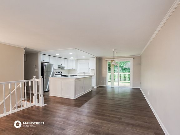 5th image of 8542 Glenway Ct