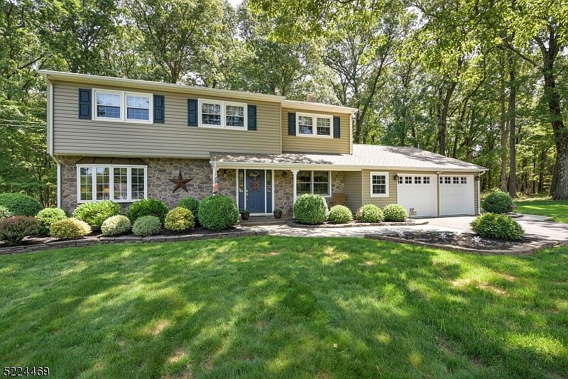 10 Demott Dr, Whitehouse Station, NJ 08889 Zillow